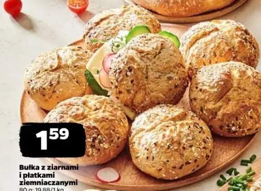 Bułka z ziarnami i płatkami ziemniaczanymi