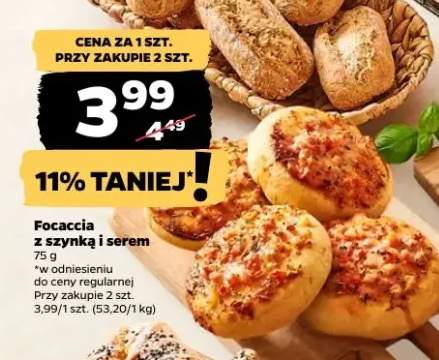 Focaccia z szynką i serem