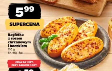 Bagietka z sosem chrzanowym i boczkiem