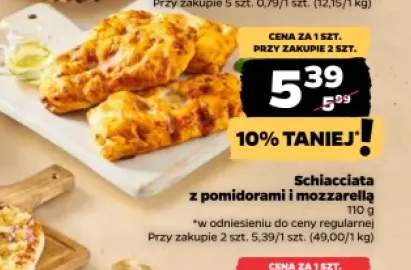 Schiacciata z pomidorami i mozzarellą